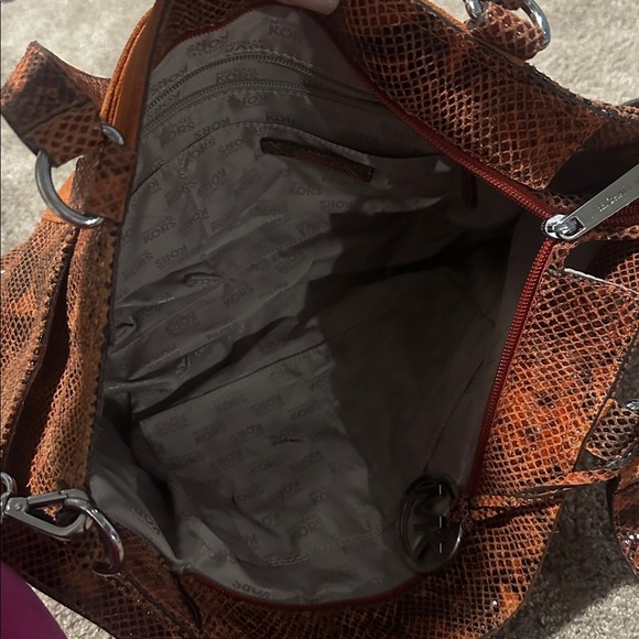 MK Suede Leather large shoulder bag - Picture 3 of 5